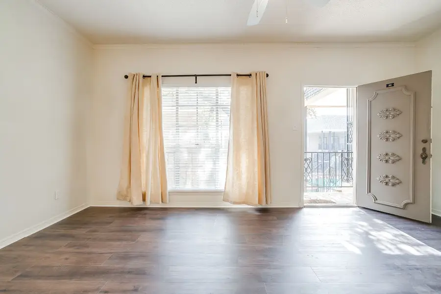 4438 Harlanwood Drive #211, Fort Worth, TX 76109 - #3