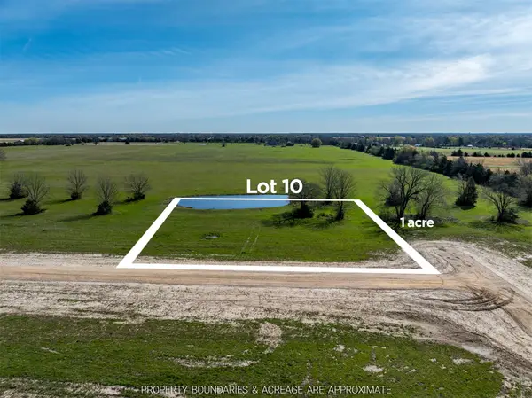 311 Private Road 33263, Sumner, TX 75486