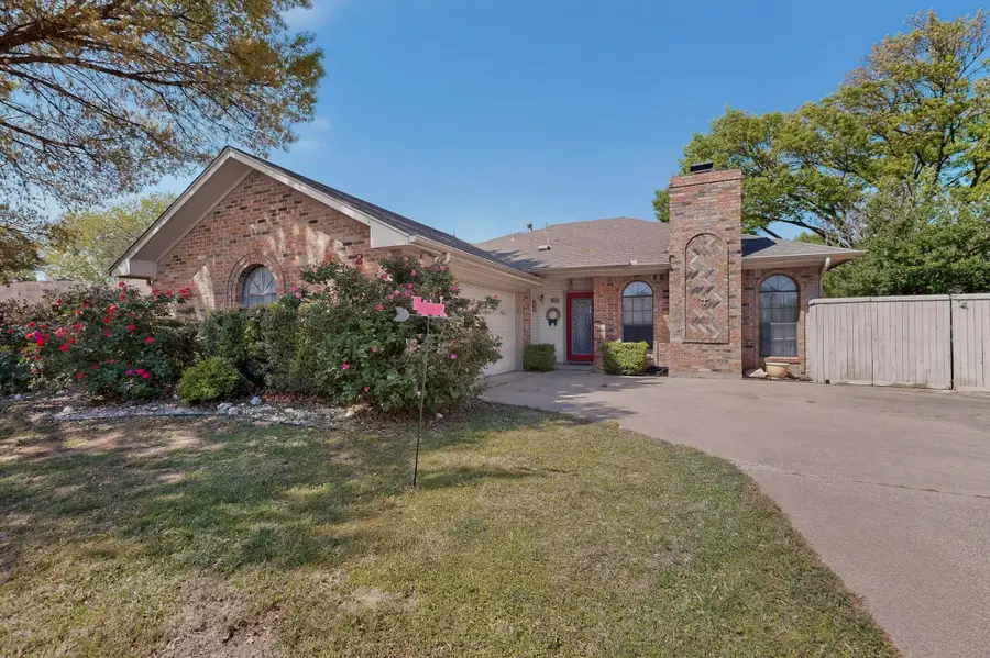 2212 Oak Bluff Drive, Flower Mound, TX 75028 - #3