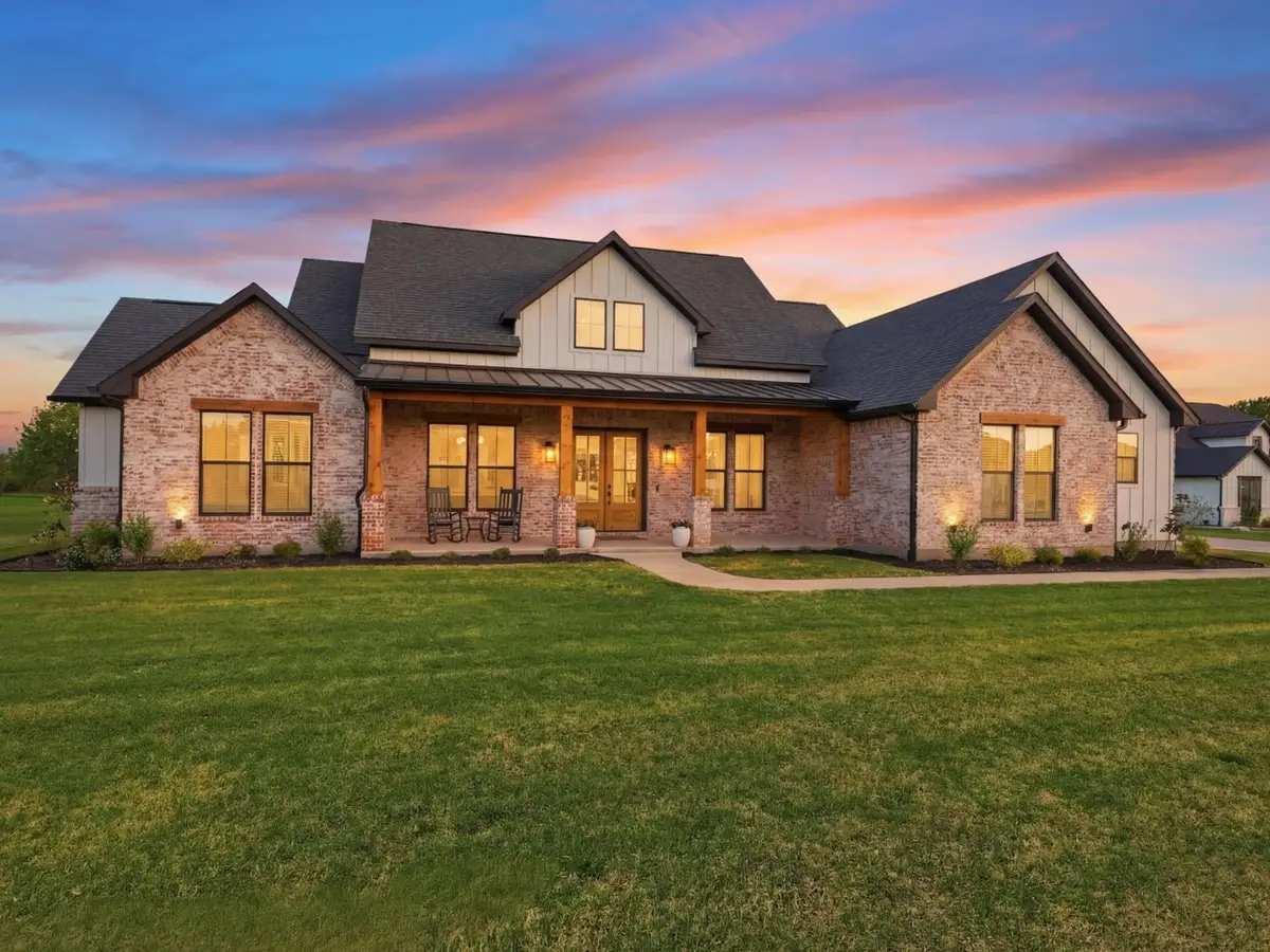 330 Charlie Joseph Drive, Van Alstyne, TX 75495 - #1