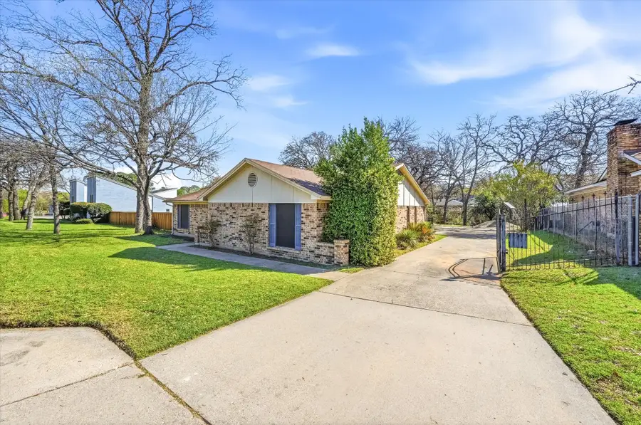 1503 N Fielder Road, Arlington, TX 76012 - #2