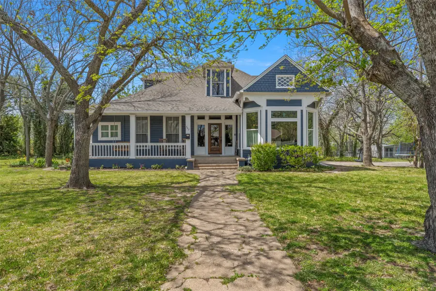 722 S Harrison Street, West, TX 76691 - #2