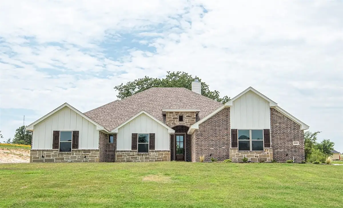 10008 Valley Oak Ct Lane, Springtown, TX 76082 - #1