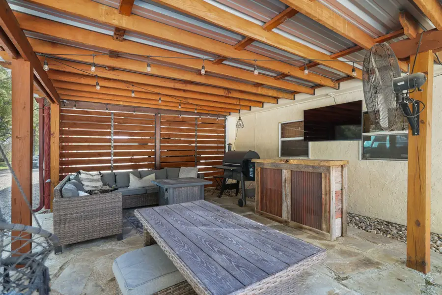 595 Navajo Road, Whitesboro, TX 76273 - #3