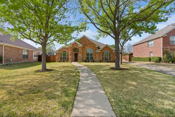 416 Love Bird Lane, Murphy, TX 75094