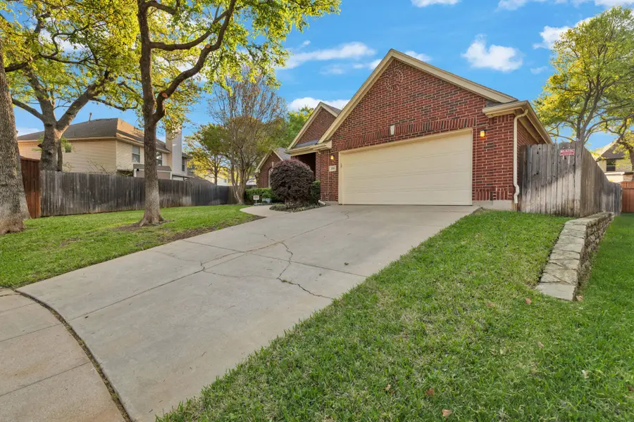 6705 Marie Weldon Court, Arlington, TX 76001 - #2