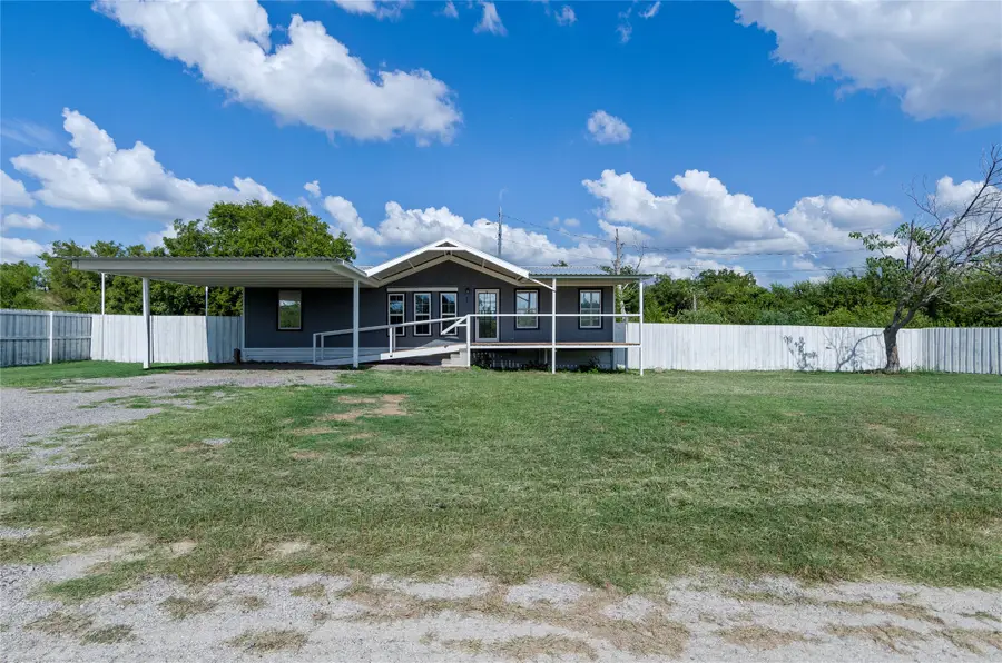 401 Barker Street, Bowie, TX 76230 - #3