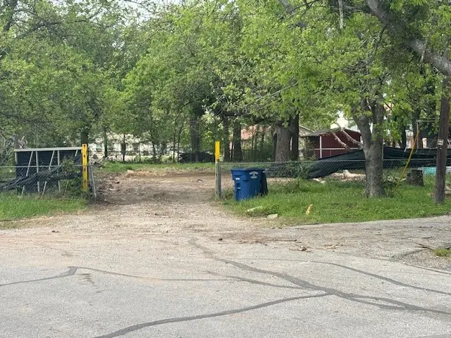 10703 Eastham Street, Dallas, TX 75217 - #3