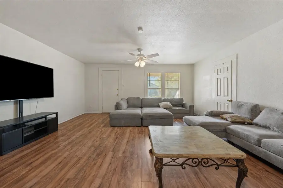 317 Ritchey Street, Gainesville, TX 76240 - #3