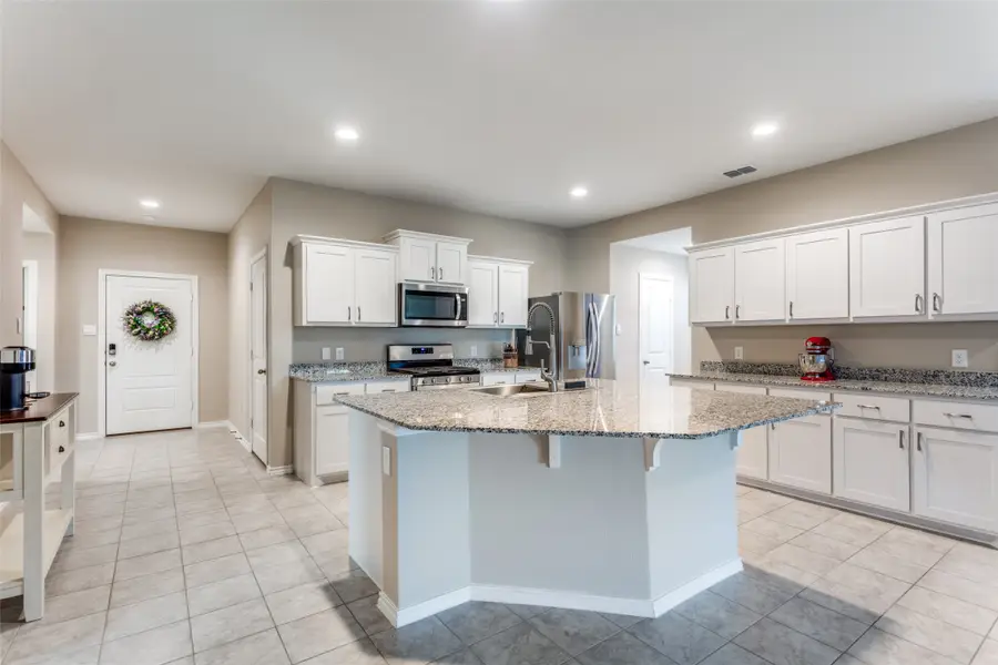 605 Basteen Lane, Justin, TX 76247 - #3