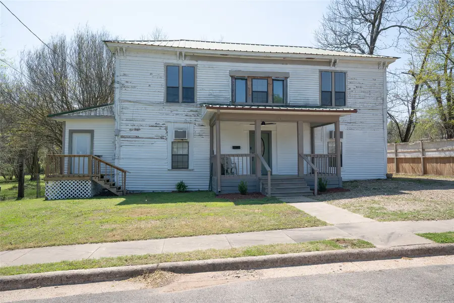 631 W Austin, Paris, TX 75460 - #2