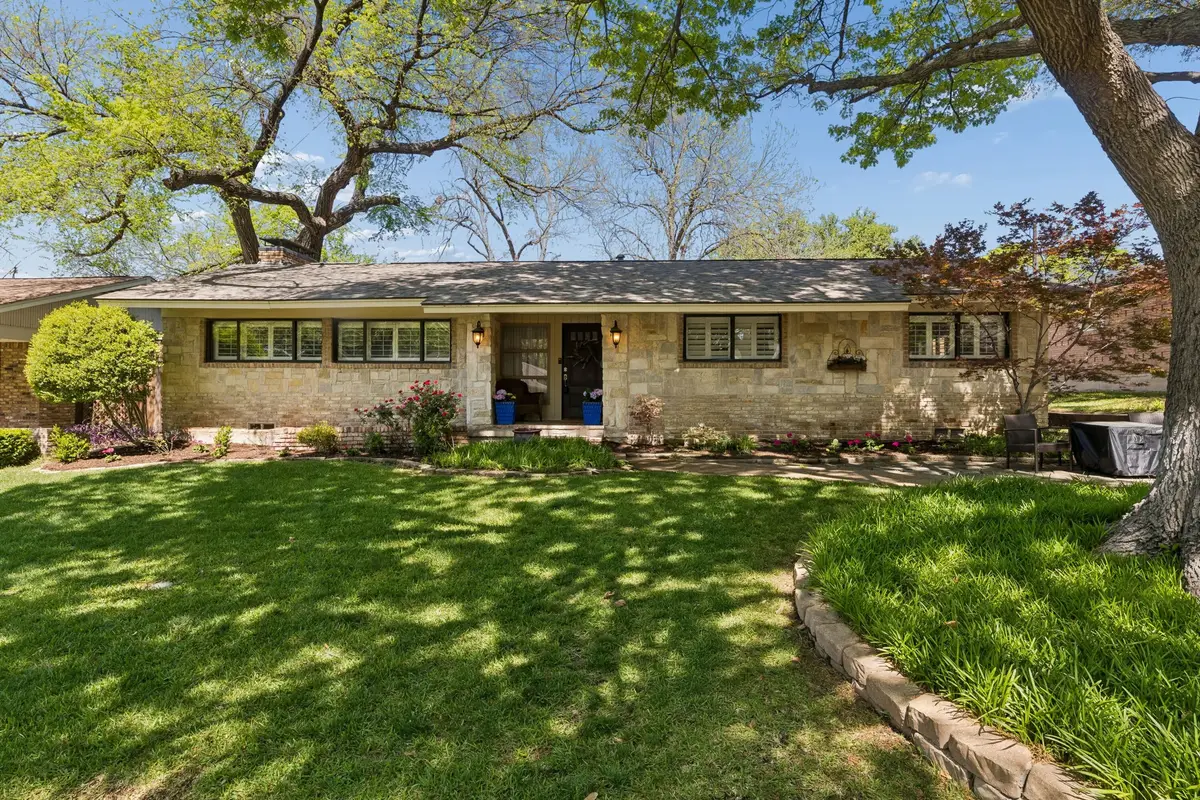 10111 Shadyview Drive, Dallas, TX 75238 - #1