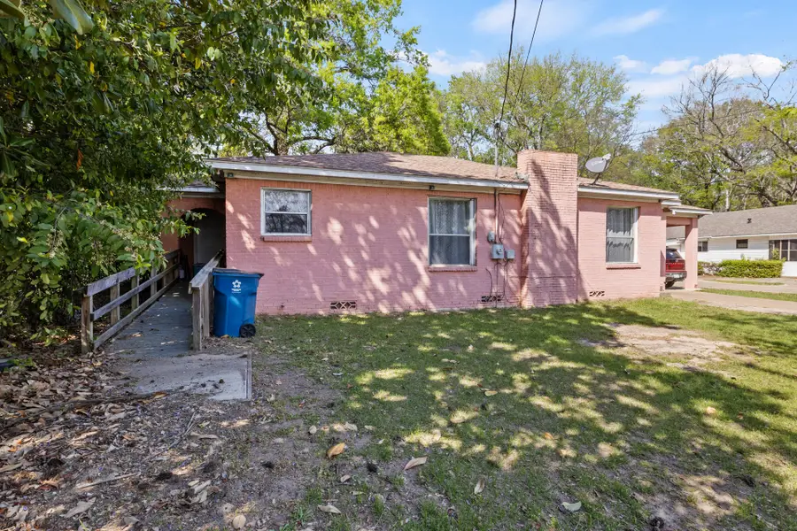 510 W 12th Street, Mount Pleasant, TX 75455 - #2
