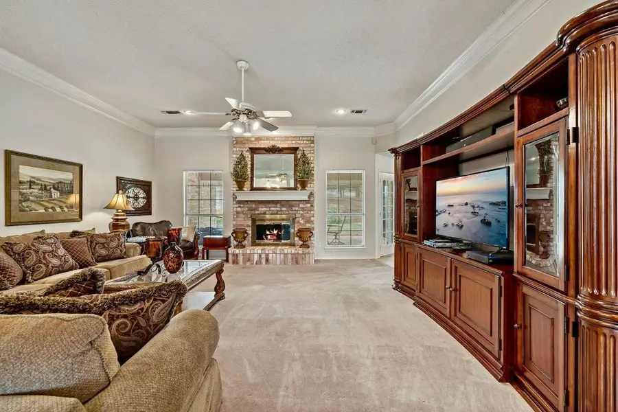 330 39th Street Se, Paris, TX 75462 - #2