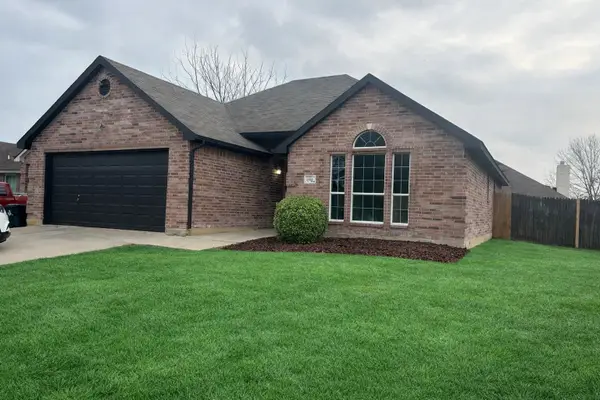 917 Cole Avenue, Denton, TX 76208