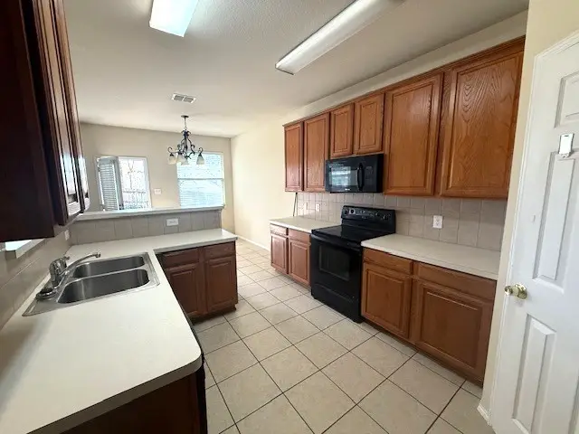 708 Hummingbird Trail, Crowley, TX 76036 - #3