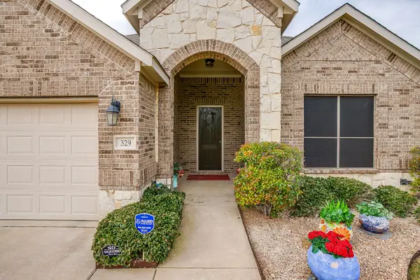 329 Madison Street, Burleson, TX 76028