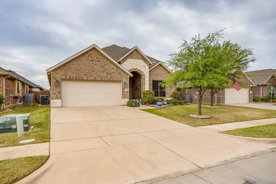 329 Madison Street, Burleson, TX 76028 - #3