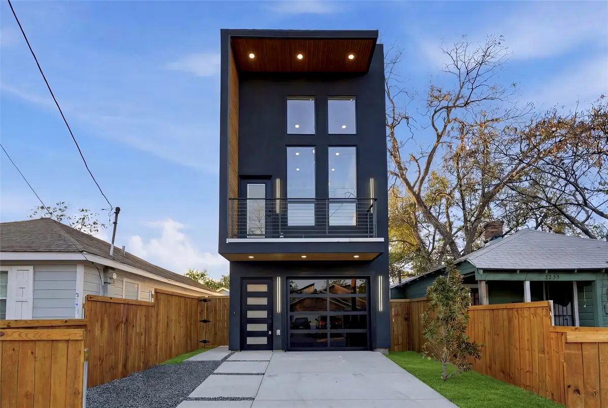 2331 Lowery Street, Dallas, TX 75215 - #1