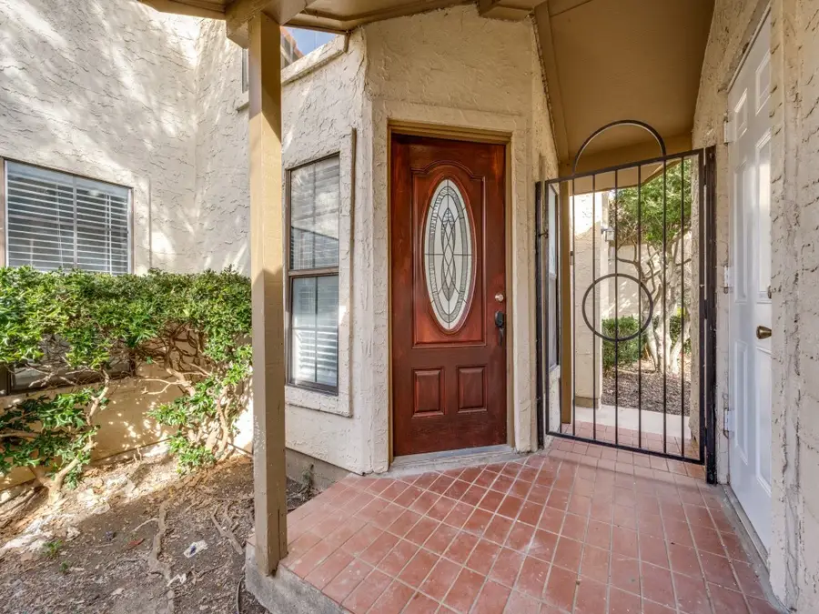 8901 Casa Drive, Irving, TX 75063 - #2