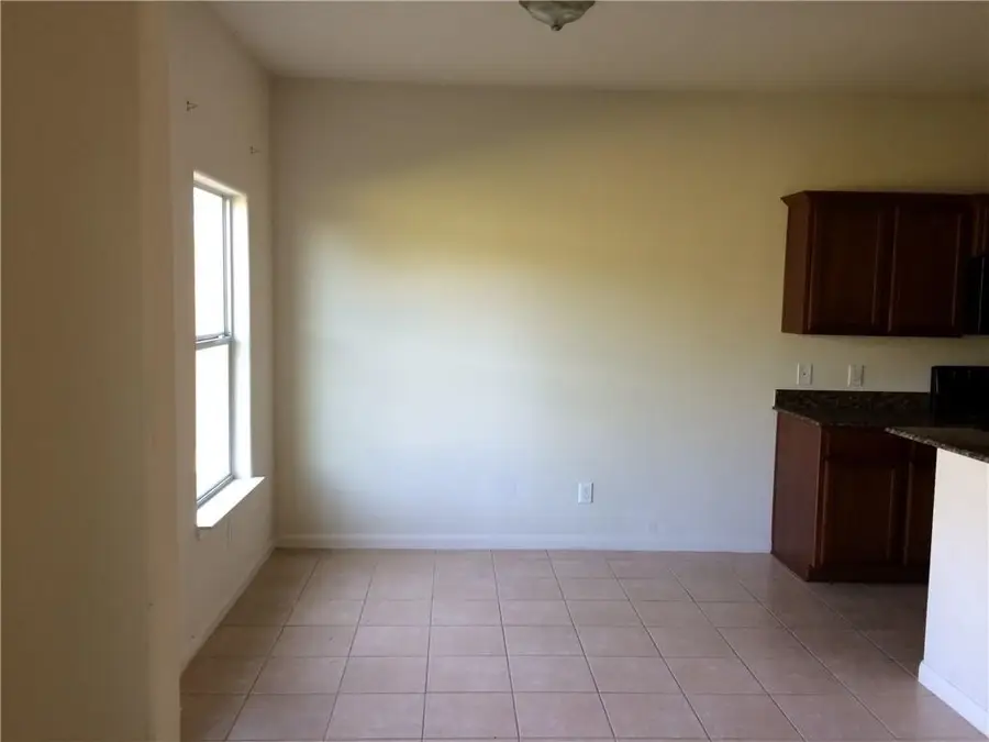 196 Dodge City Trail, Newark, TX 76071 - #3