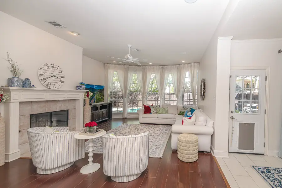 3090 Greenfield Drive, Richardson, TX 75082 - #3