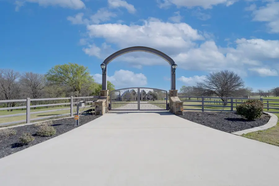 8970 Burnett Road, Justin, TX 76247 - #2