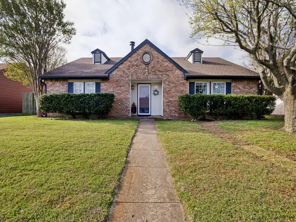 431 Whitney Street, Cedar Hill, TX 75104