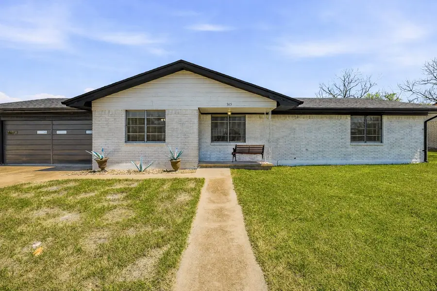 925 N Kirk Street, Hico, TX 76457 - #2