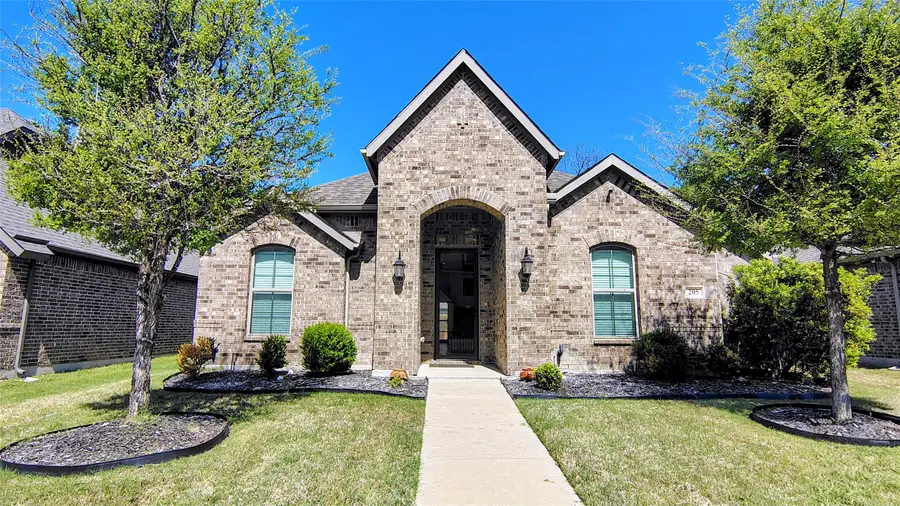 205 Violet Drive, Waxahachie, TX 75165 - #2