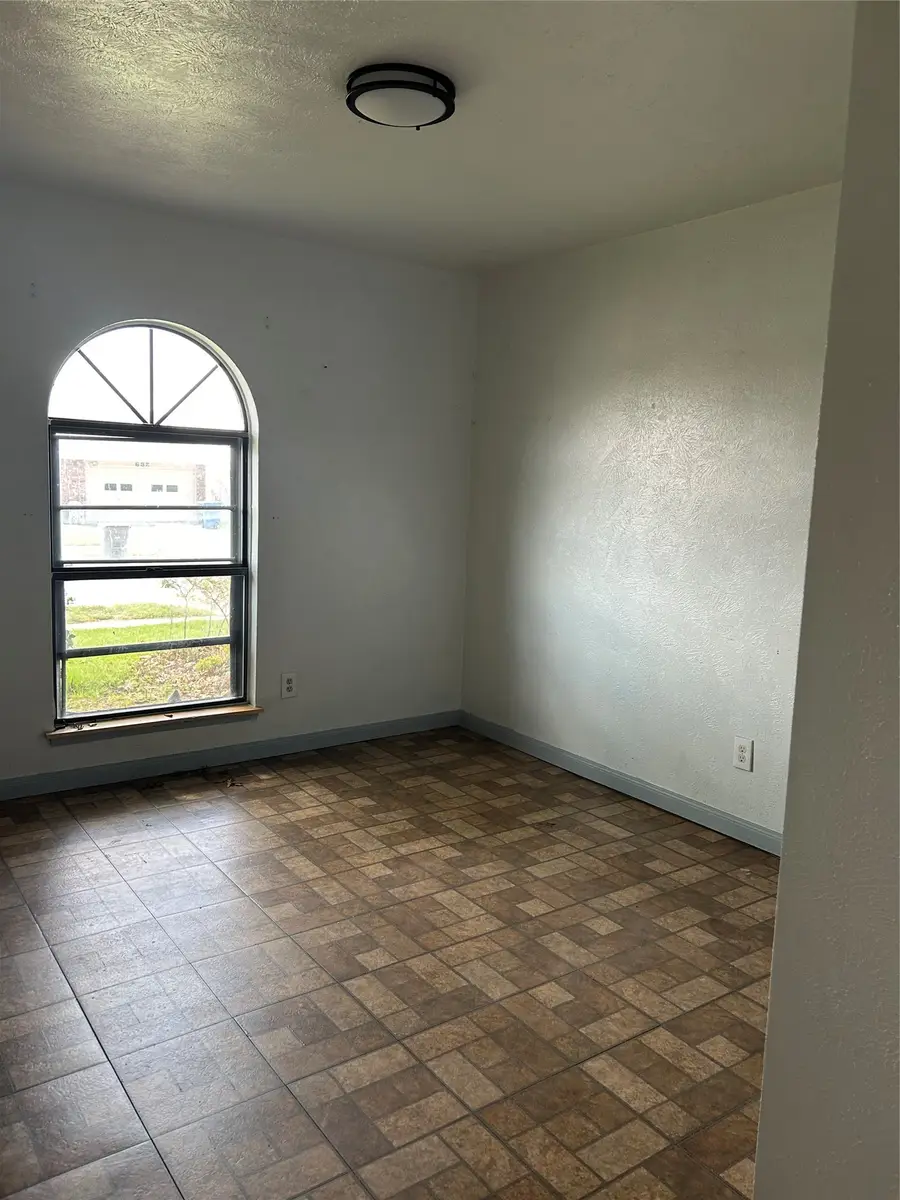 633 Valley View Drive, Allen, TX 75002 - #2