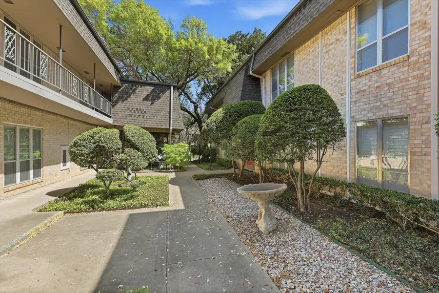 4320 Bellaire Drive S #240W, Fort Worth, TX 76109 - #2