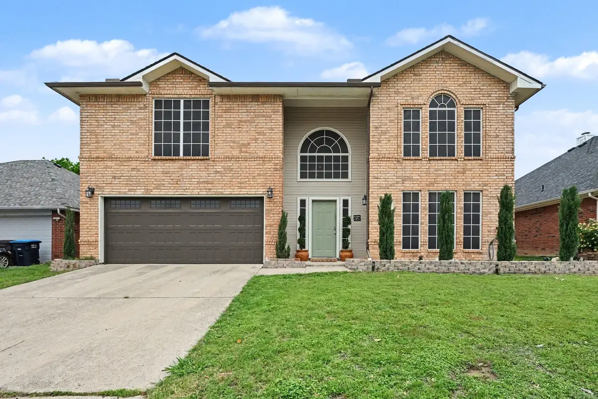 6713 Cambrian Way, Fort Worth, TX 76137 - #1