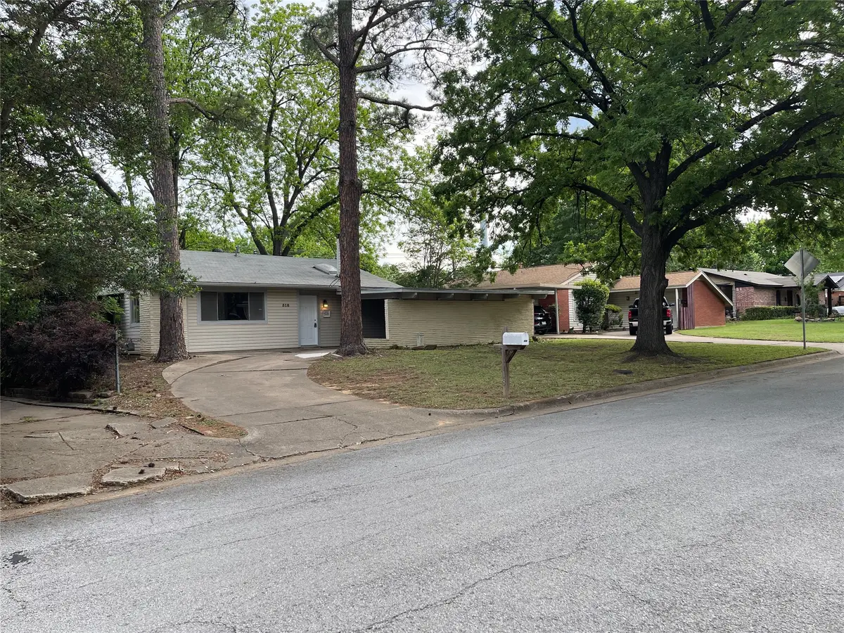 518 W Lovers Lane, Arlington, TX 76010 - #1