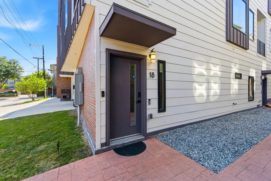 2450 N Garrett Avenue #18, Dallas, TX 75206 - #3