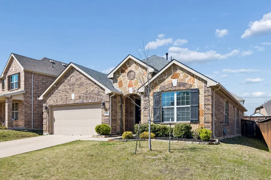 916 Llano Falls Drive, McKinney, TX 75071 - #2