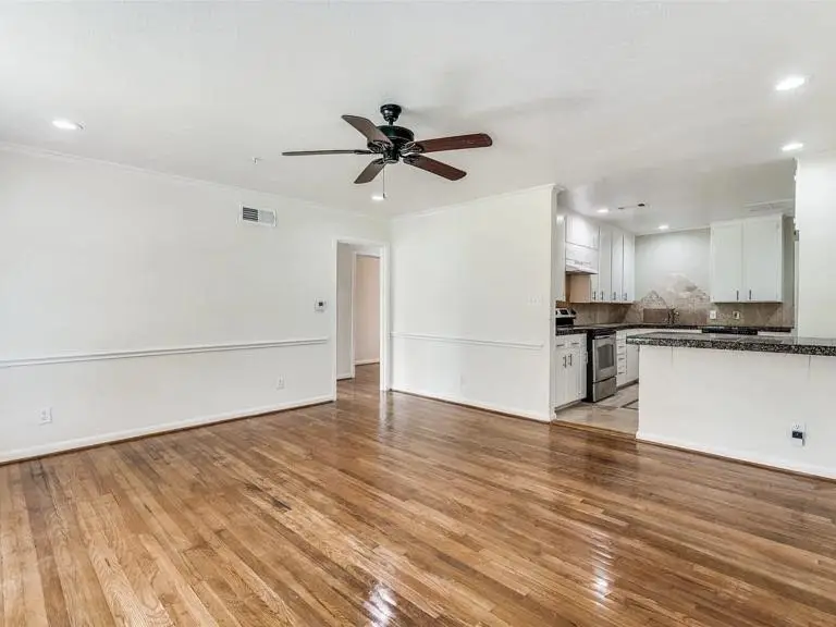 529 Roberts Cut Off Road, River Oaks, TX 76114 - #2