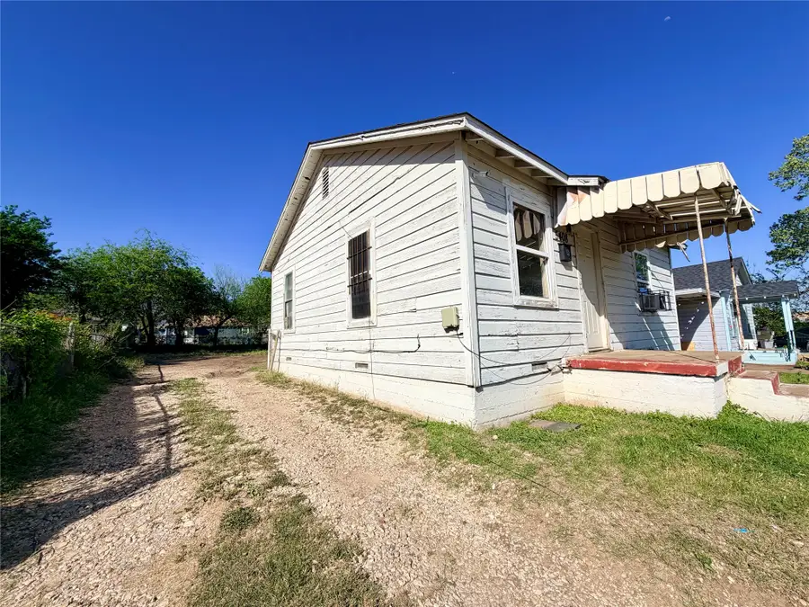 5408 Como Drive, Fort Worth, TX 76107 - #3