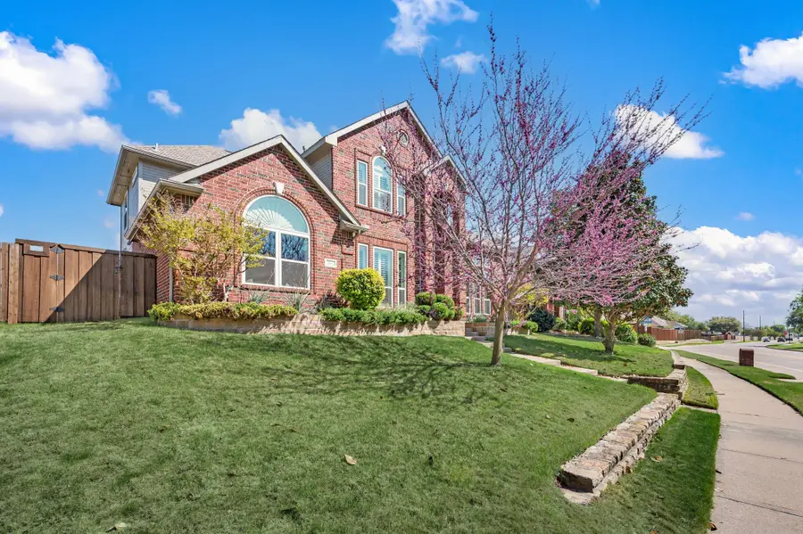 3504 Eisenhower Street, Carrollton, TX 75007 - #2