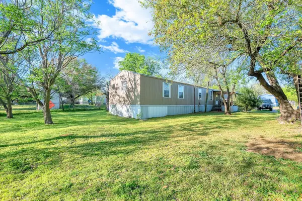 5 Lee Street, Keene, TX 70059