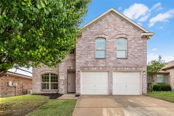 5140 Mirror Lake Drive, Haltom City, TX 76117