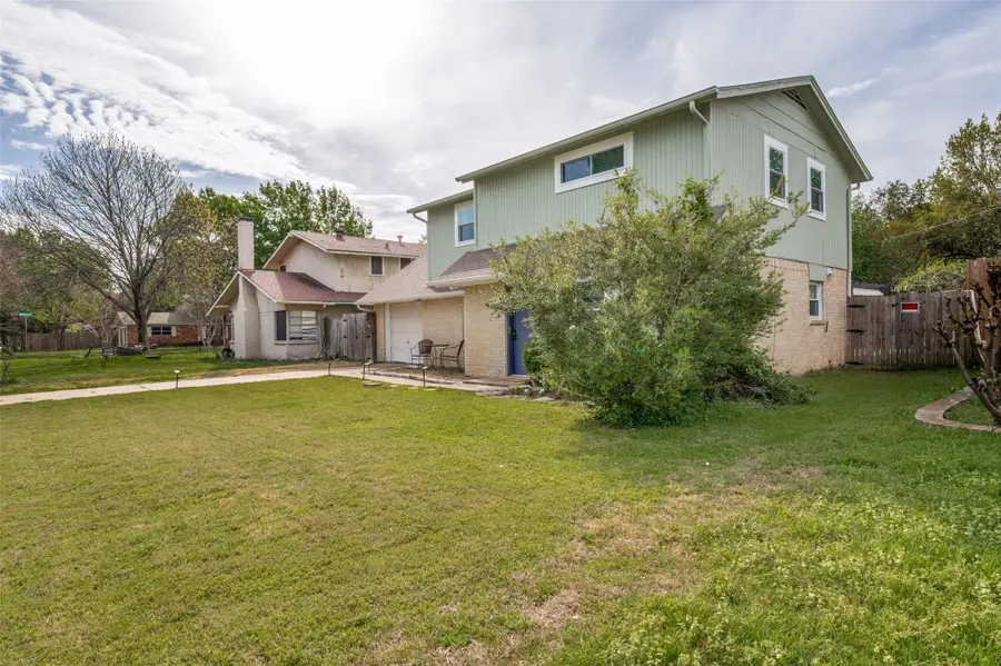 2924 W 11th Street, Irving, TX 75060 - #3