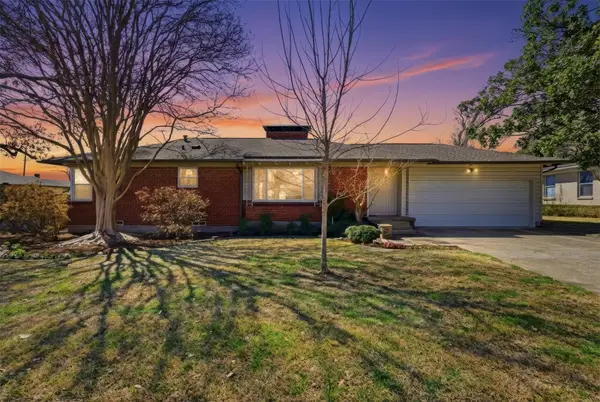 543 Aqua Drive, Dallas, TX 75218