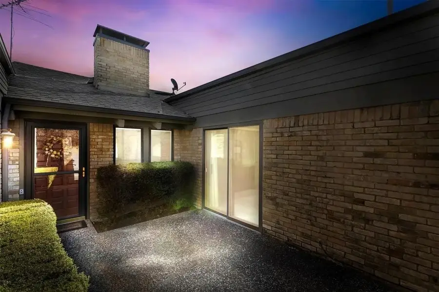 8350 Southmeadow Circle, Dallas, TX 75231 - #2