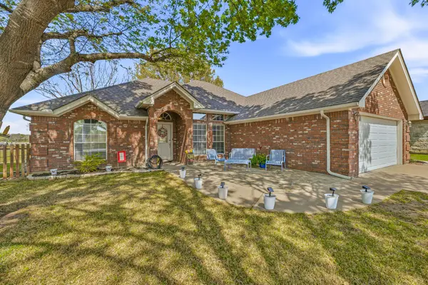 1023 Prairie Wind Boulevard, Stephenville, TX 76401