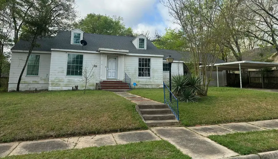 2314 Cleveland Street, Paris, TX 75460 - #2