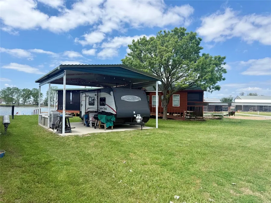 15 Pelican Isle Dr., Corsicana, TX 75109 - #2