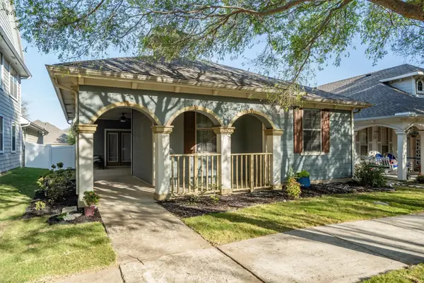 1008 Grey Fox Drive, Savannah, TX 76227