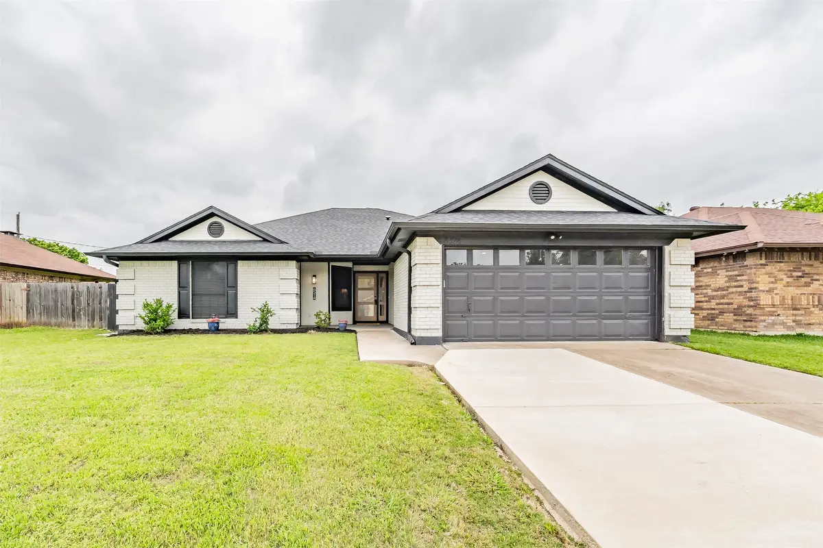 6514 Aires Drive, Arlington, TX 76001 - #1