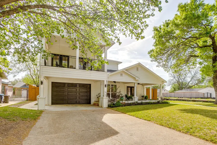 320 Eastwood Avenue, Fort Worth, TX 76107 - #3